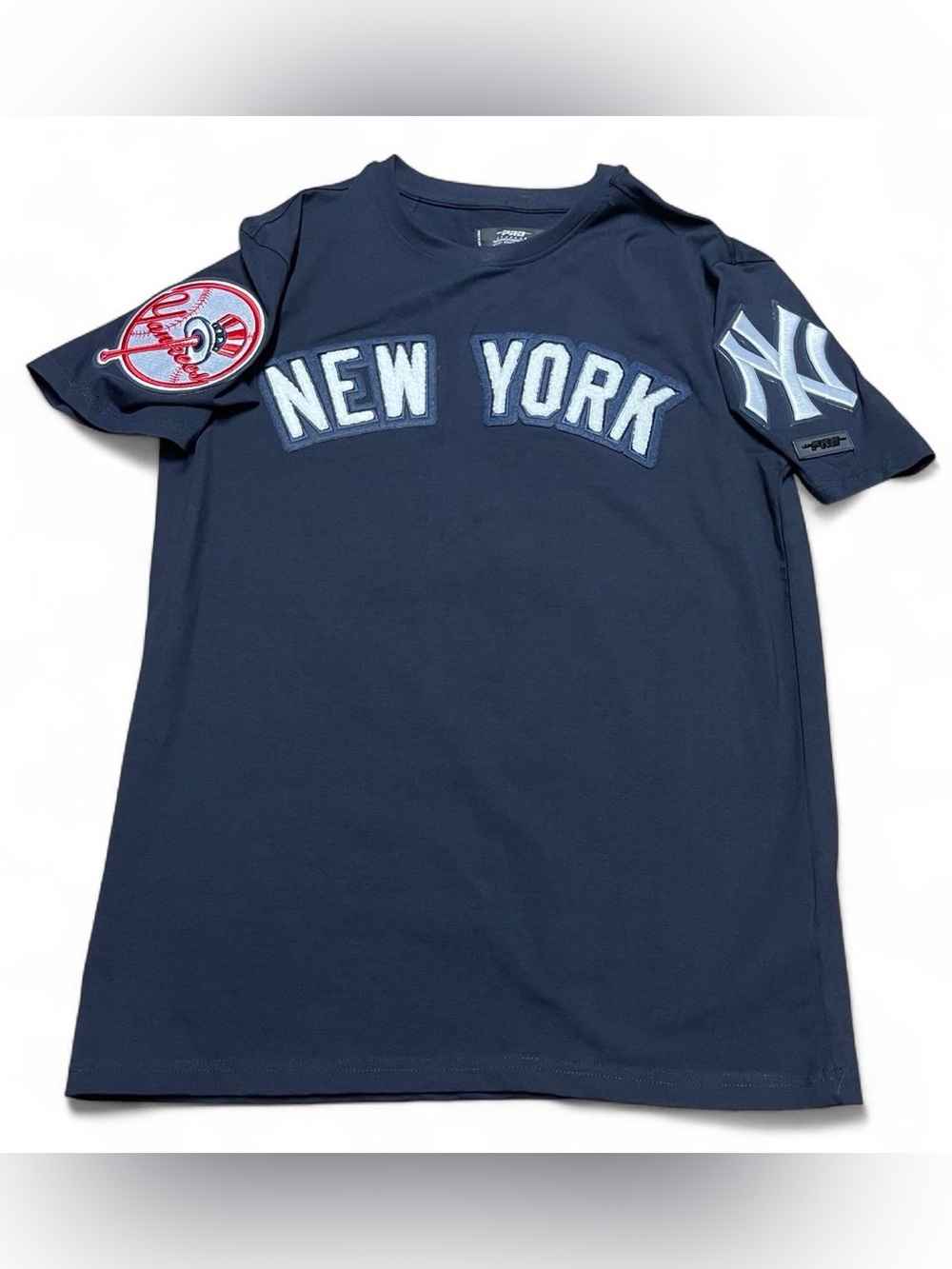 Pro Standard NY Yankees T-Shirt Sz S Navy Blue Chenille Patch Luxury Embroidered